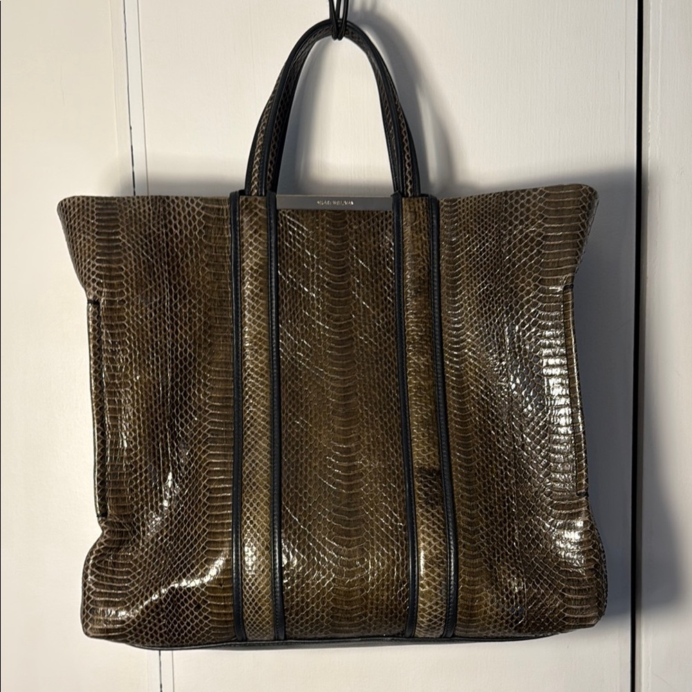 Stuart Weitzman Olive Green & Black Snakeskin tote / handbag.